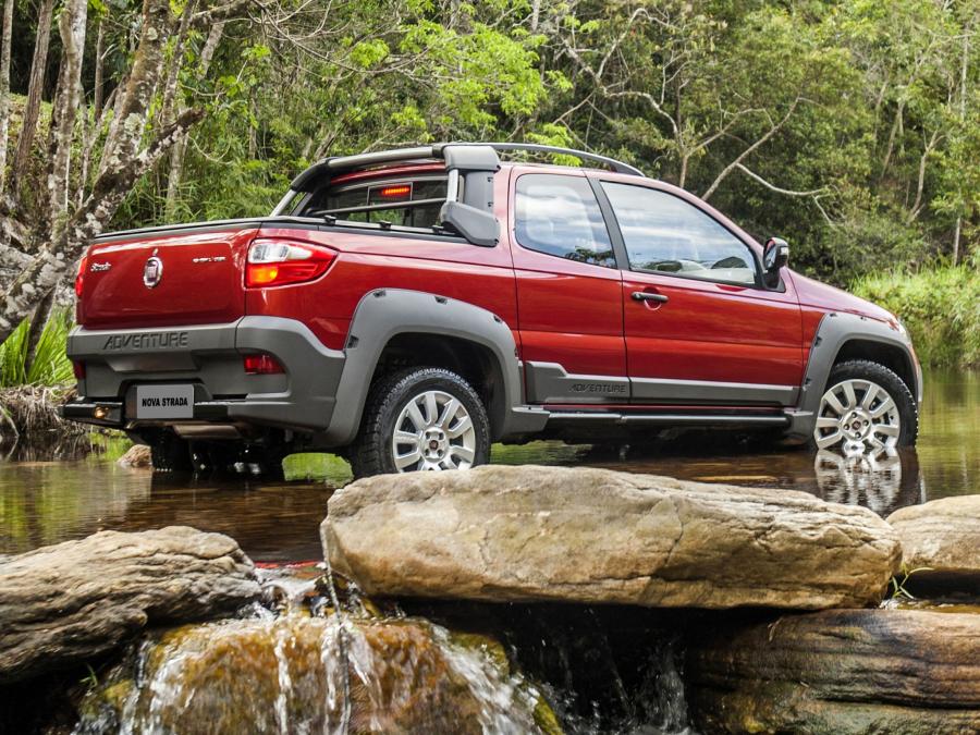  Fiat Strada Adventure CD 2013 года  (фото 6 из 29)